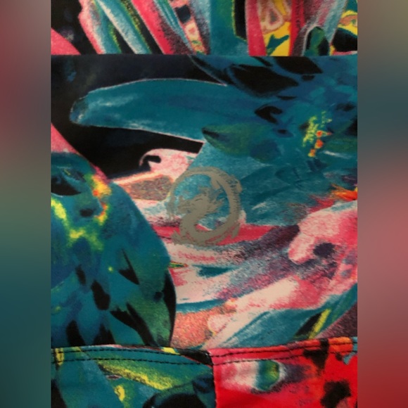 NWT JOSIE NATORI SOLSTICE BIKE SHORTS Sz M in Azalea Trellis Wave Poppy Shorts - Picture 5 of 11